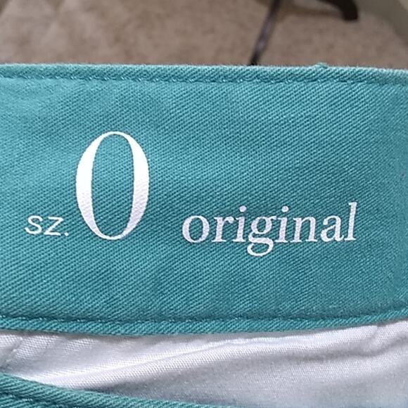 Loft size 0 shorts - Picture 5 of 7